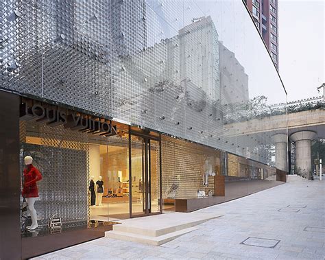 roppongi hill louis vuitton